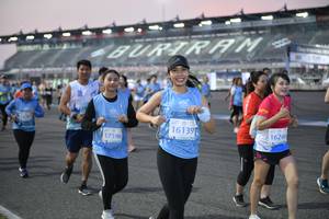 BIB: 51985, 51590, 51154
                            <button type="button" onclick="openModal(10463662)" class="btn btn-primary btn-sm float-right btn-popup" data-toggle="modal" data-target=".modal-high-quality">
                        <i class="fas fa-shopping-cart"></i> Add to Cart
                    </button>
                                            <button type="button" onclick="isThisMe(10463662, true)" class="btn btn-success btn-sm float-right btn-popup btn-isme hidden" data-toggle="tooltip" data-placement="bottom" title="นี่คือรูปของคุณใช่ไหม คลิกที่นี่เพื่อเอาเข้าอัลบั้ม">
                        <i class="fas fa-plus"></i> Add to album
                    </button>
                    <button type="button" onclick="isThisMe(10463662, false)" class="btn btn-warning btn-sm float-right btn-popup btn-isnotme hidden">
                        <i class="fas fa-ban"></i> Remove from album
                    </button>